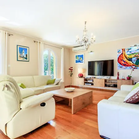 Orhidea By Interhome