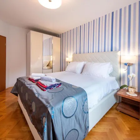 Holiday home Holiday Orhidea *